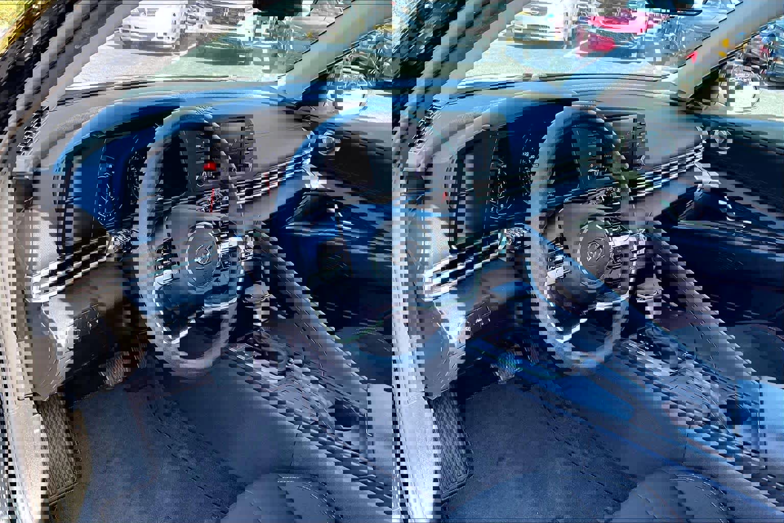 Used 2023 Hyundai Elantra SEL image 16