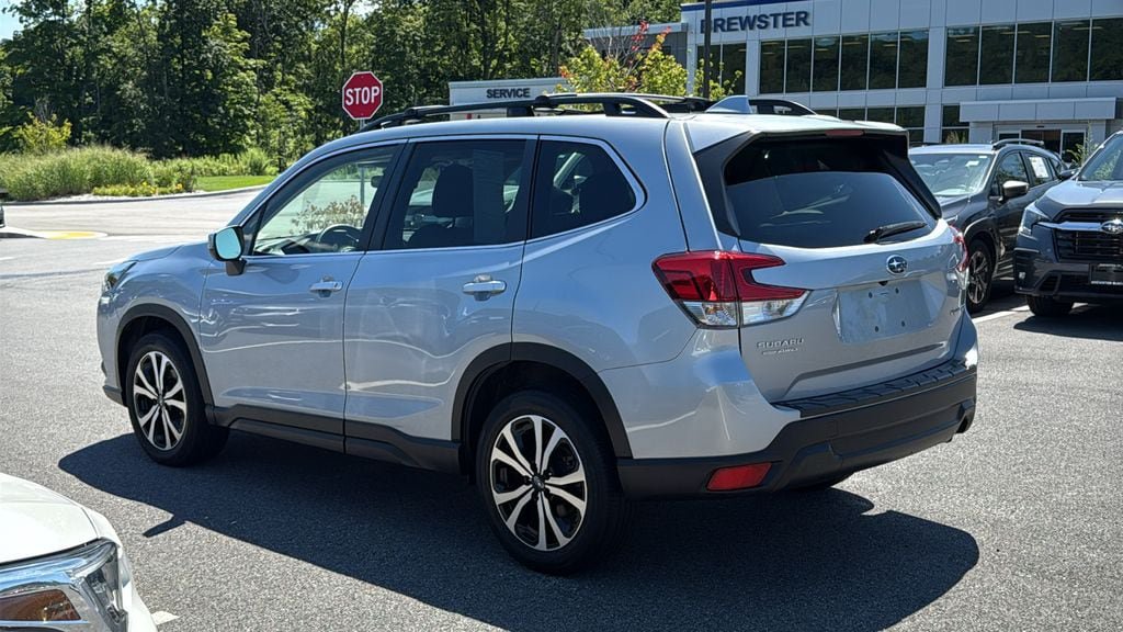 Certified 2023 Subaru Forester Limited AWD/4WD image 6