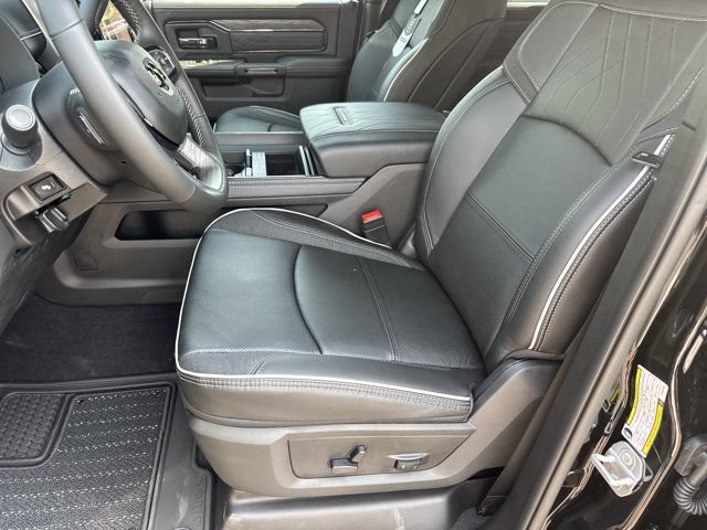 New 2026 RAM 3500 Limited AWD/4WD image 9