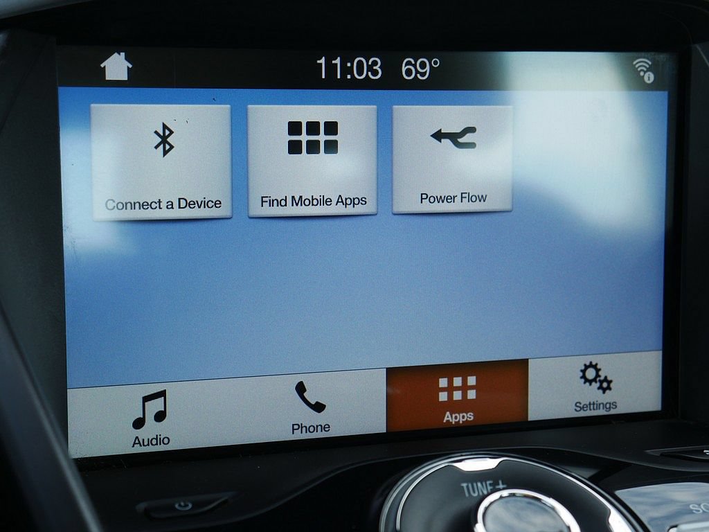Used 2017 Ford C-MAX Energi Titanium w/ Equipment Group 501A FWD image 42