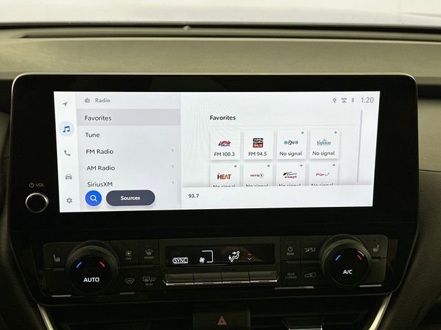 Used 2025 Toyota Grand Highlander AWD image 11