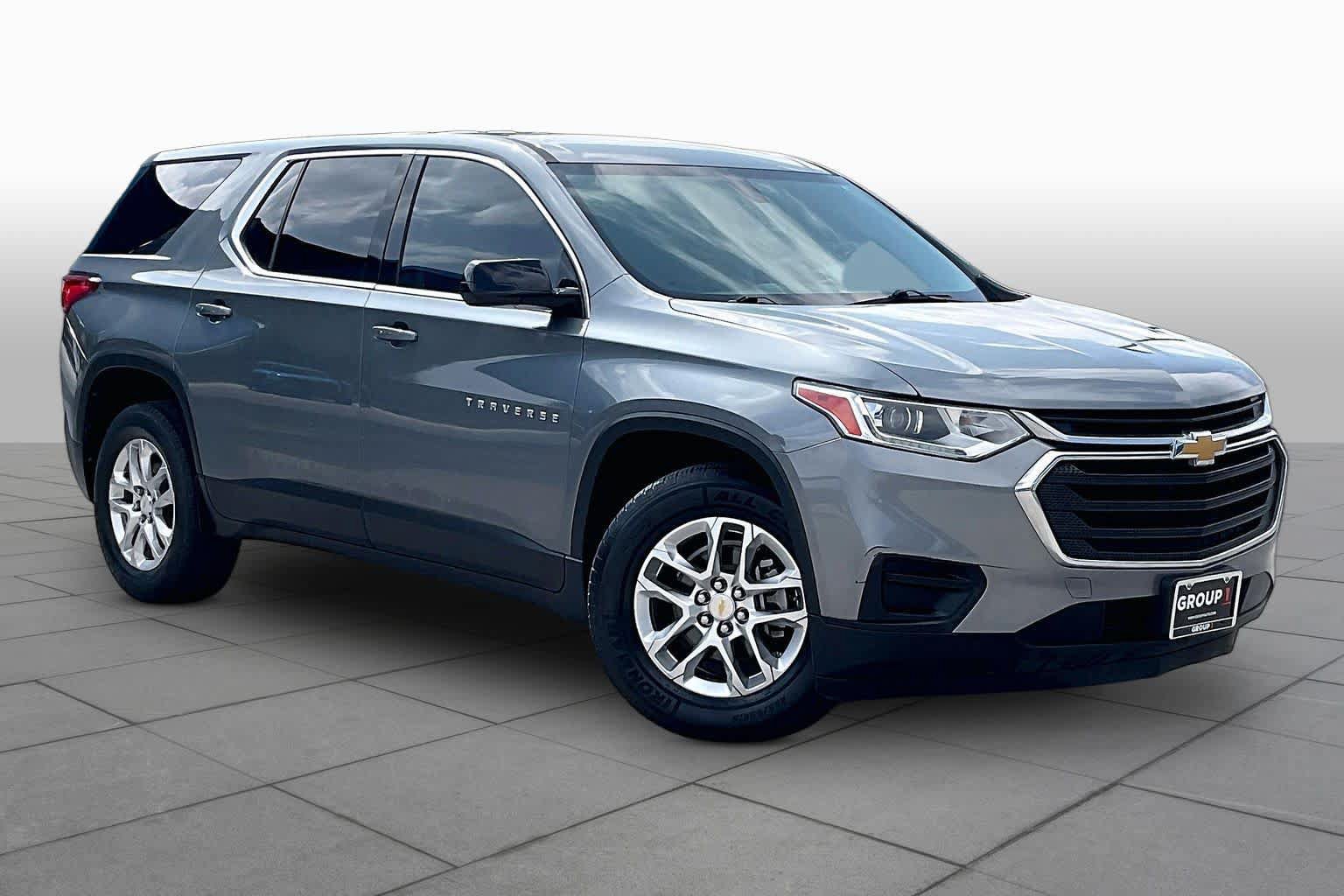 Used 2018 Chevrolet Traverse LS FWD image 3