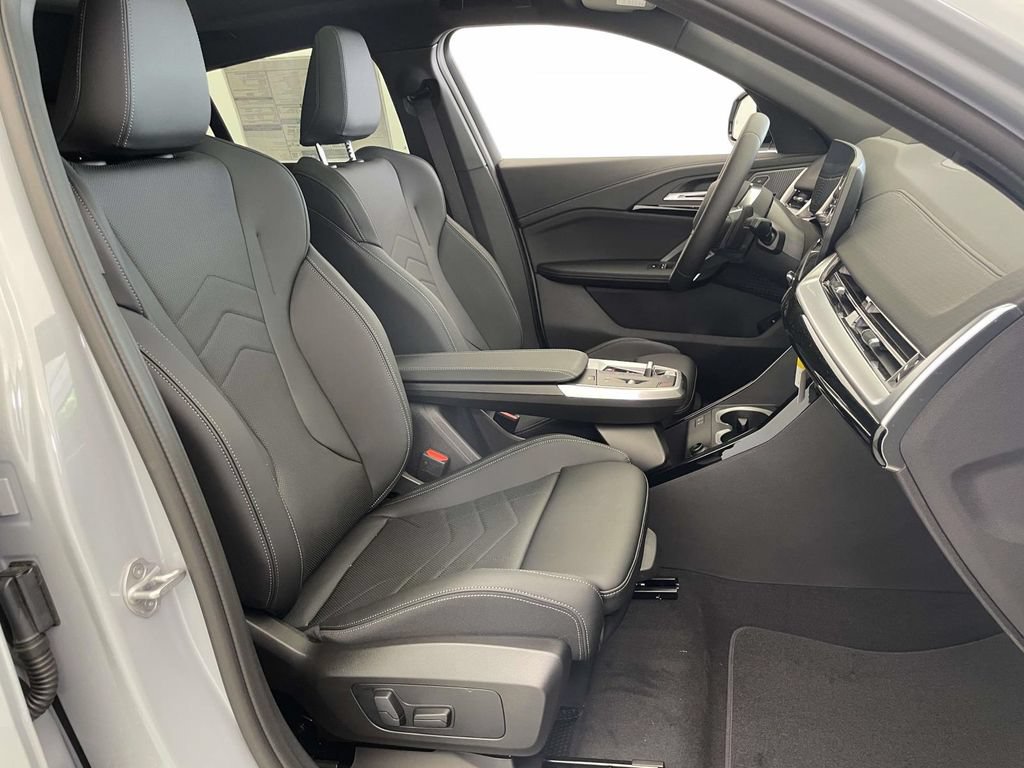 New 2026 BMW X2 xDrive28i w/ Technology Package AWD/4WD image 19
