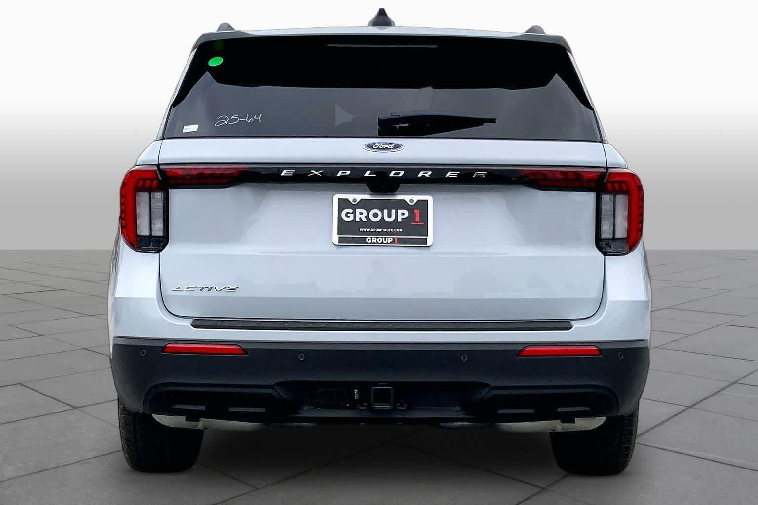 New 2026 Ford Explorer Active RWD image 4