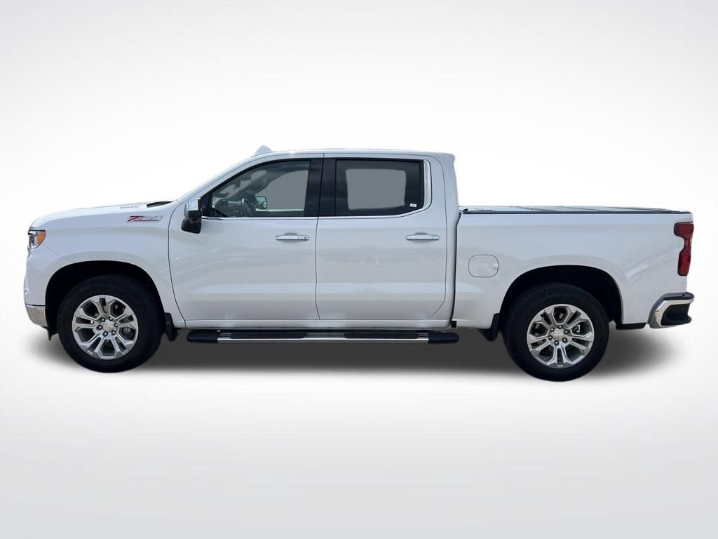 Used 2023 Chevrolet Silverado 1500 LTZ w/ Technology Package AWD/4WD image 6