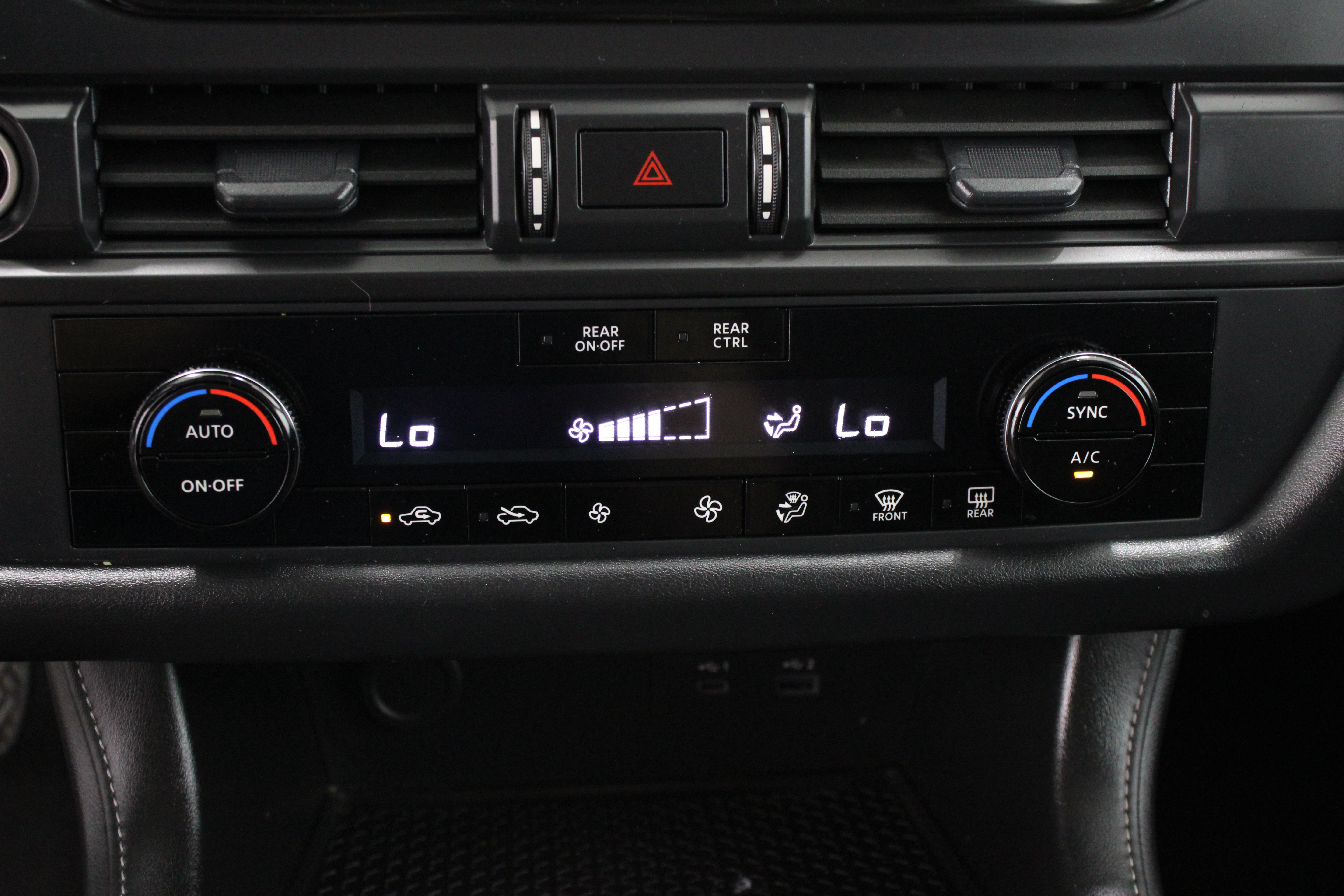 Used 2024 Nissan Pathfinder S FWD image 20