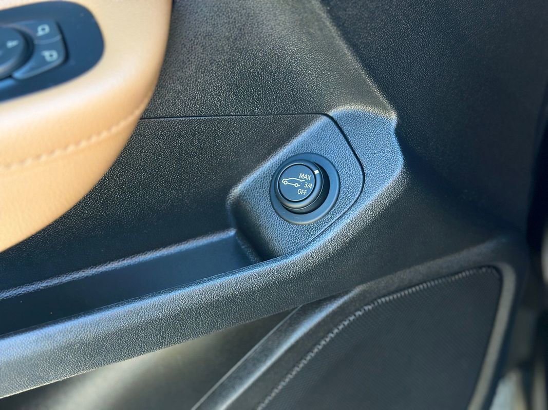 Used 2019 GMC Terrain SLT w/ Infotainment Package II image 31