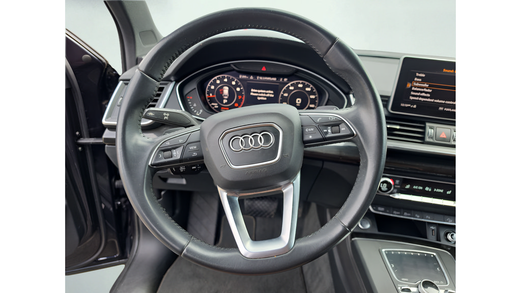 Used 2020 Audi Q5 Prestige AWD/4WD image 12