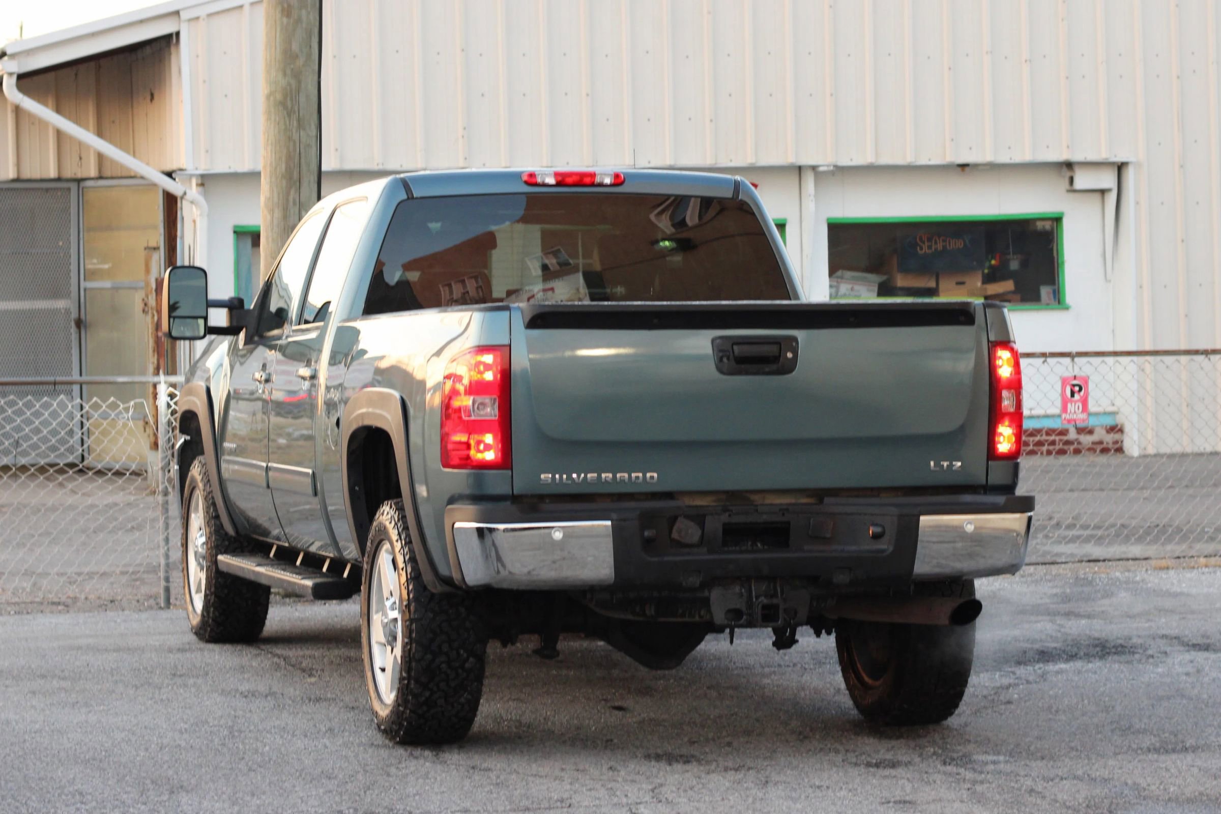 Used 2011 Chevrolet Silverado 2500 LTZ image 6