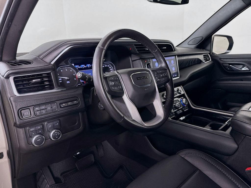 Used 2021 GMC Yukon Denali AWD/4WD image 9