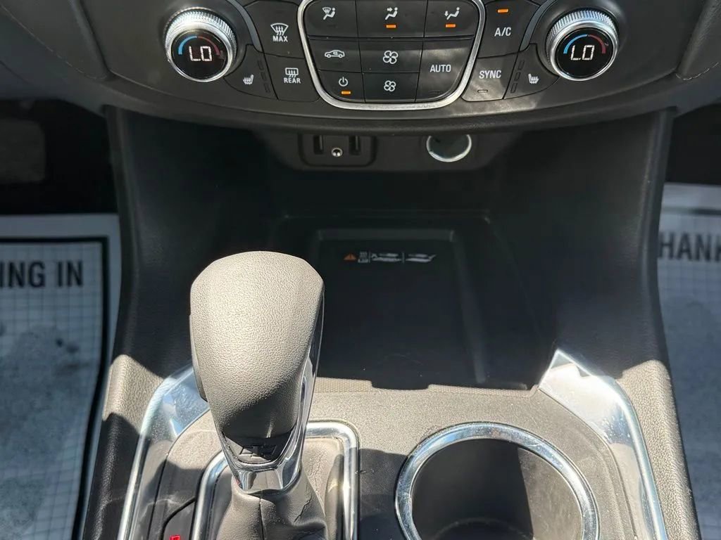 Used 2022 Chevrolet Traverse LT AWD/4WD image 24