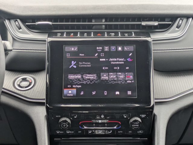 Certified 2024 Jeep Grand Cherokee L Altitude AWD/4WD image 18