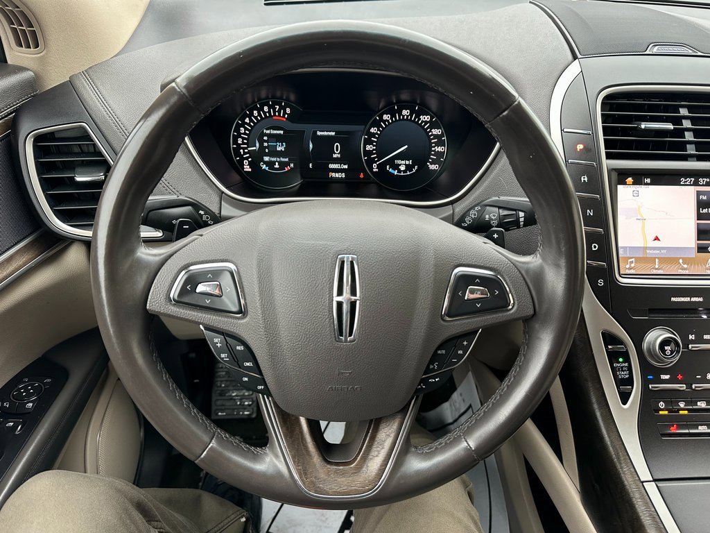 Used 2017 Lincoln MKX Select w/ Select Plus Package image 2