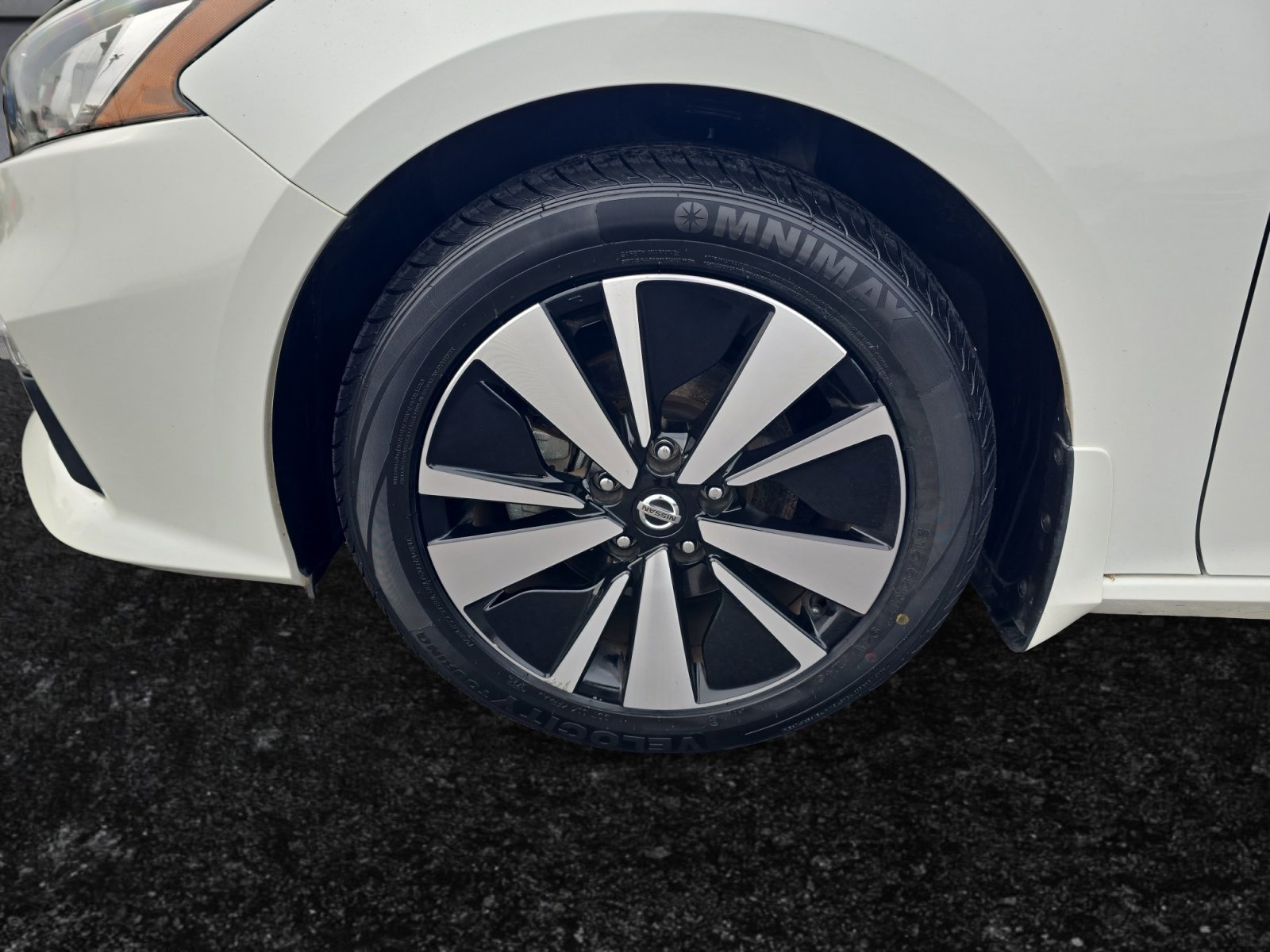 Used 2022 Nissan Altima 2.5 SV image 9