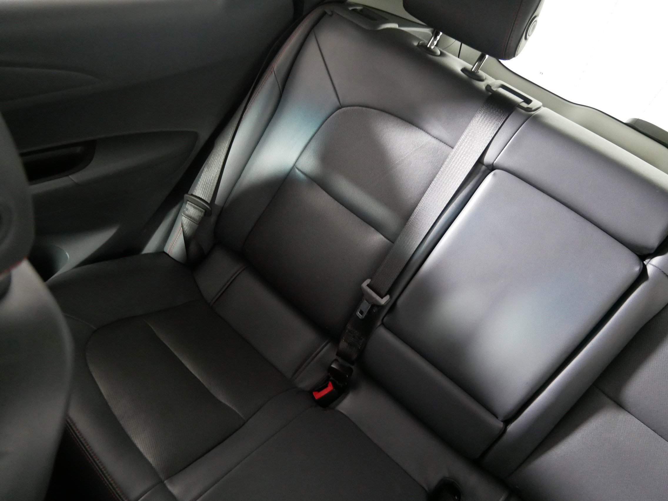 Used 2019 Chevrolet Bolt Premier w/ Infotainment Package image 12