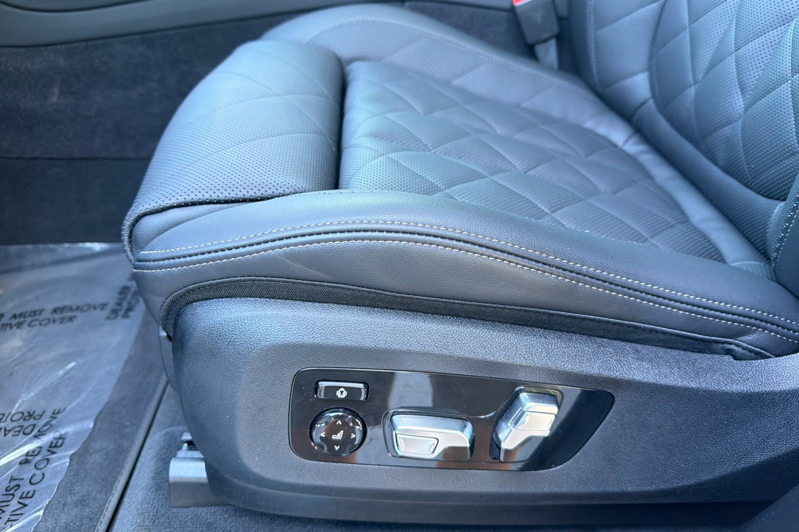Used 2026 BMW X7 xDrive40i AWD/4WD image 14