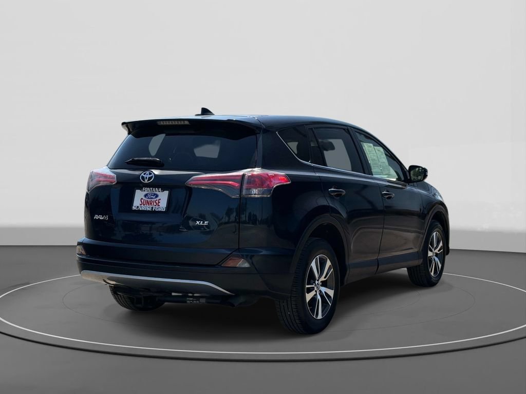Used 2017 Toyota RAV4 XLE w/ Carpet Mat Package FWD image 4