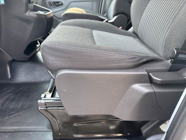 Used 2017 Ford Transit 150 130 Low Roof RWD image 10