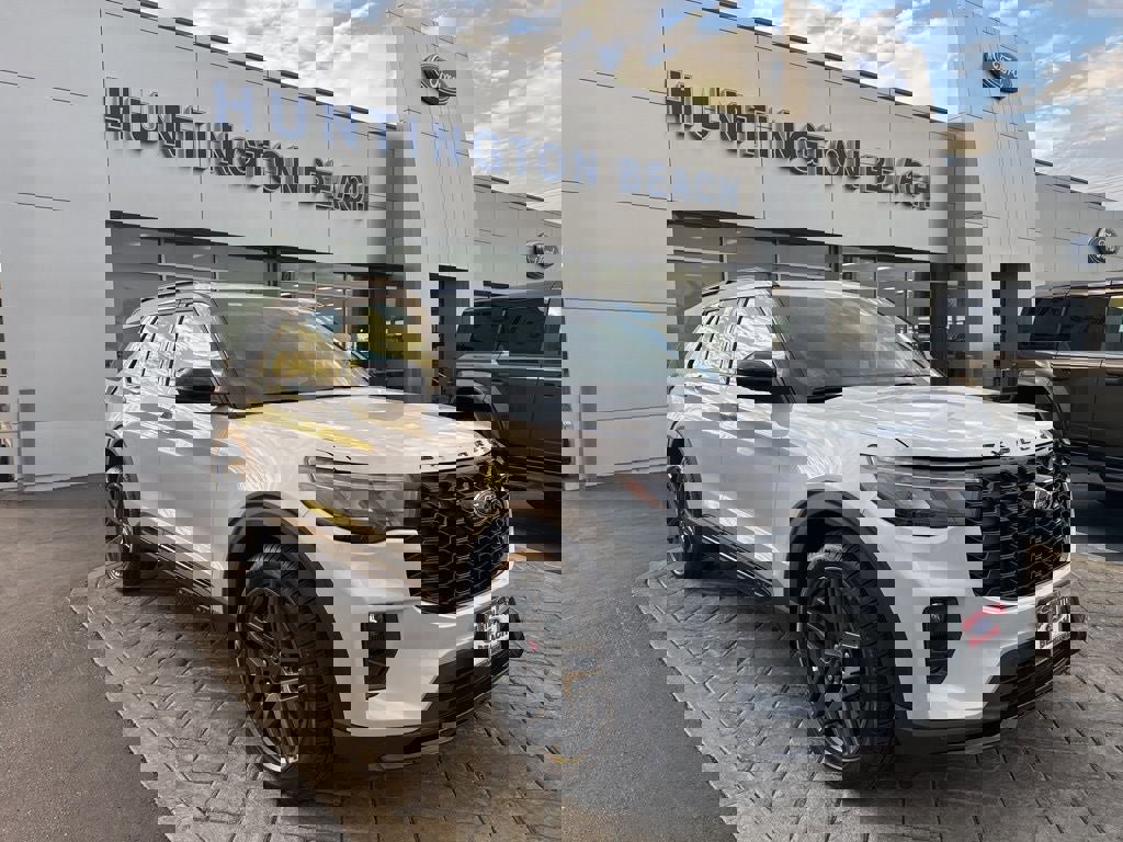 New 2026 Ford Explorer ST w/ Sun And Sound Package image 1