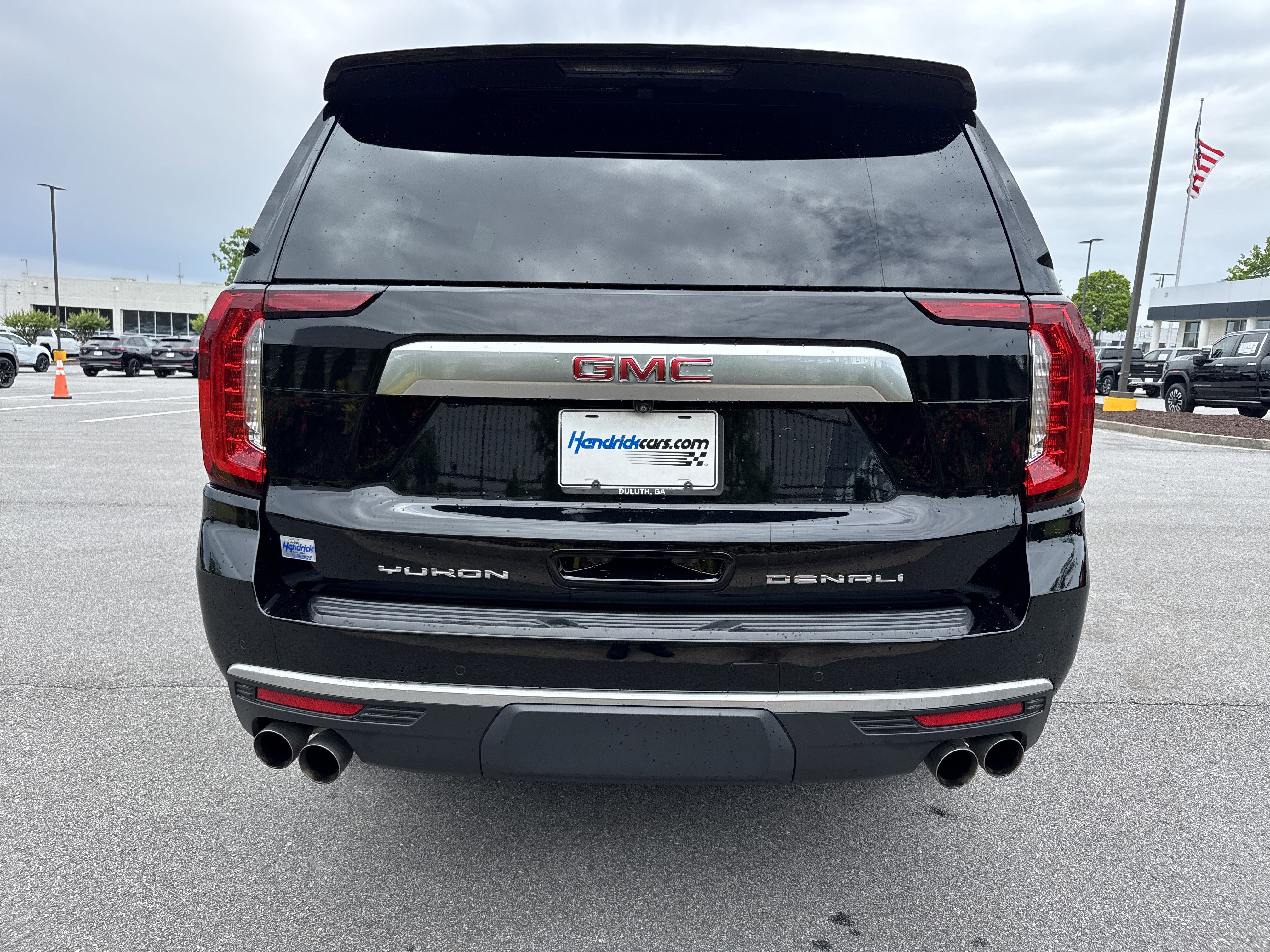 Used 2023 GMC Yukon XL Denali RWD image 9