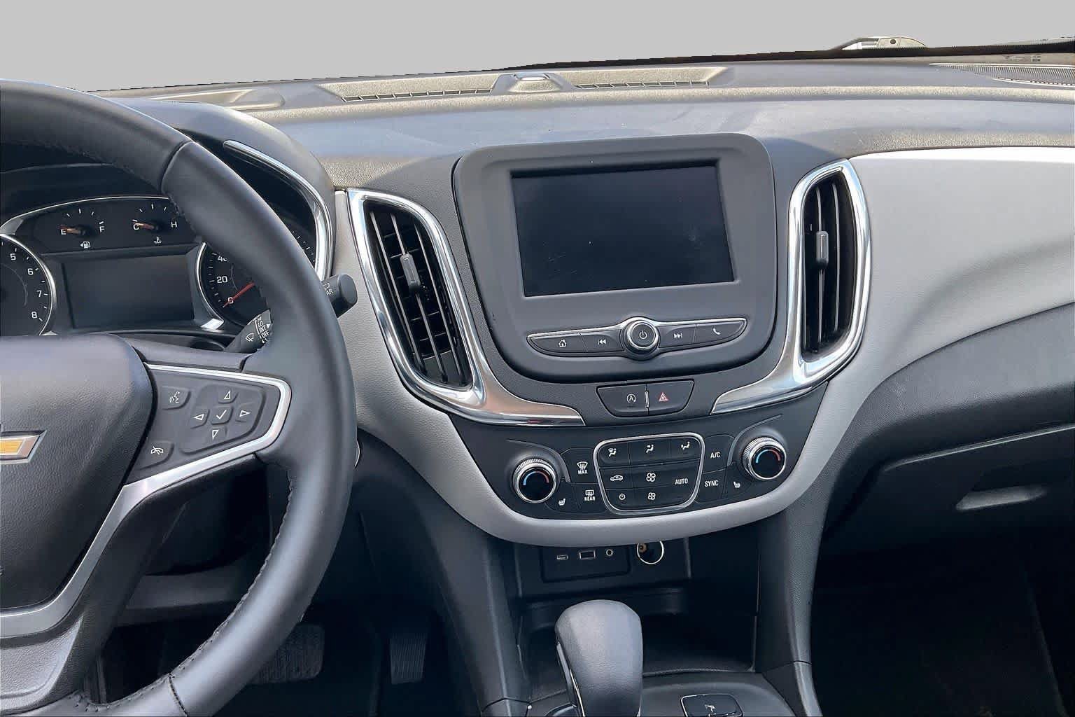 Used 2022 Chevrolet Equinox LT FWD image 7