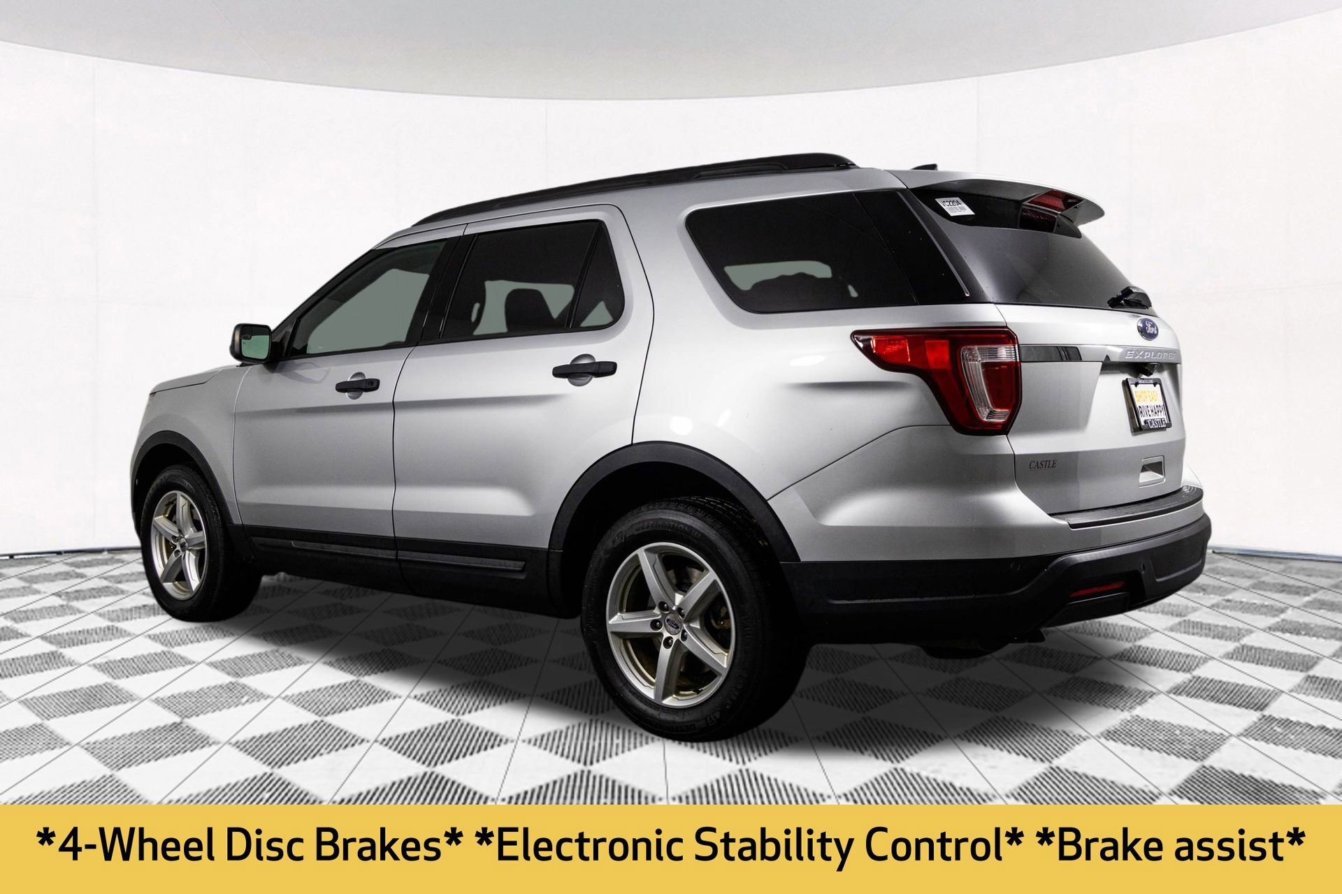 Used 2018 Ford Explorer Base image 14