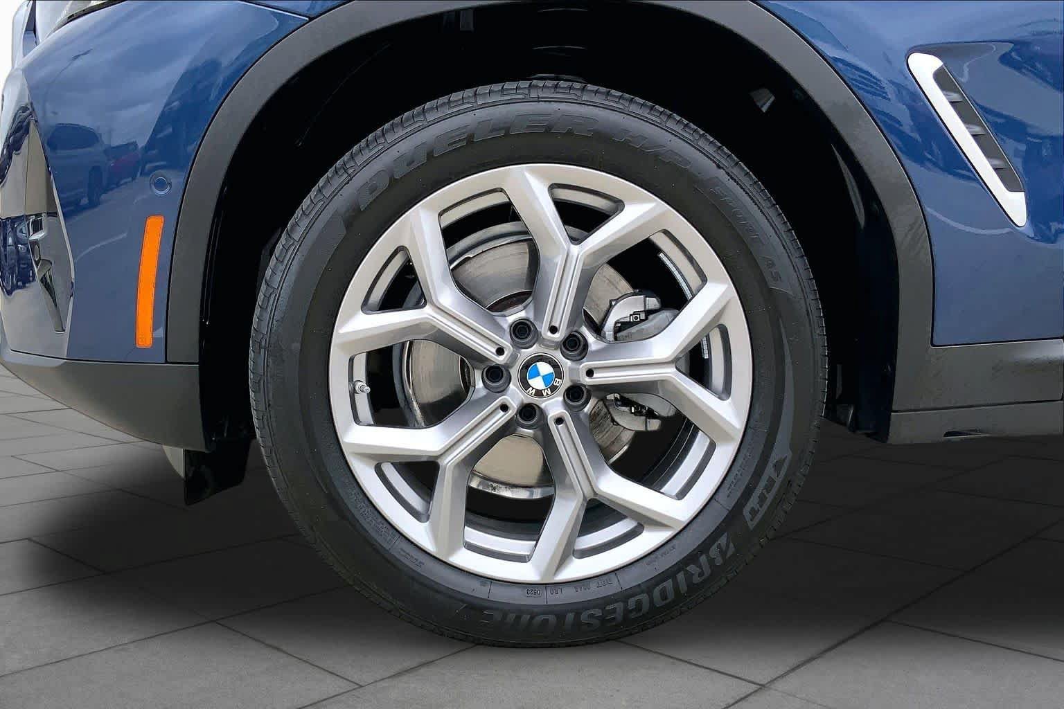 Used 2023 BMW X3 xDrive30i w/ Premium Package AWD/4WD image 10