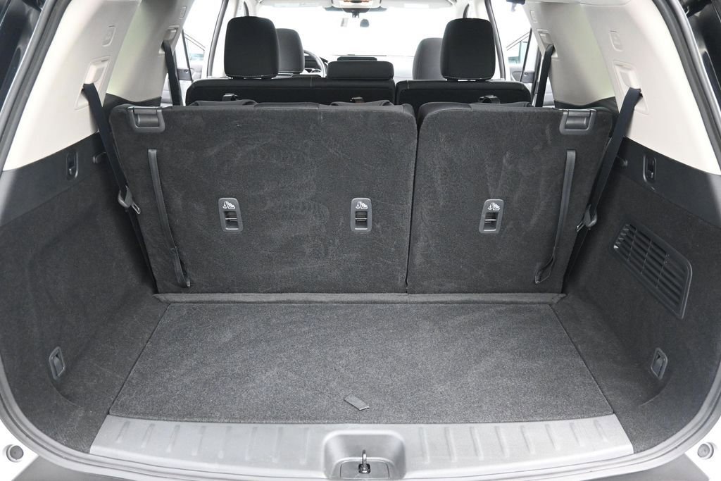Used 2024 Nissan Pathfinder SV AWD/4WD image 34
