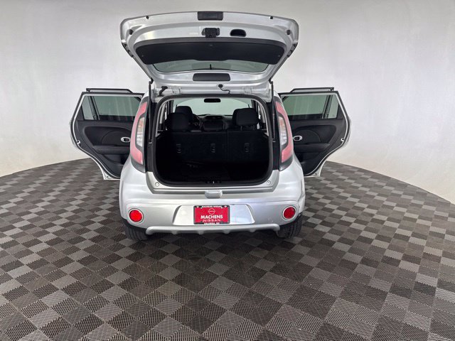 Used 2019 Kia Soul + FWD image 18