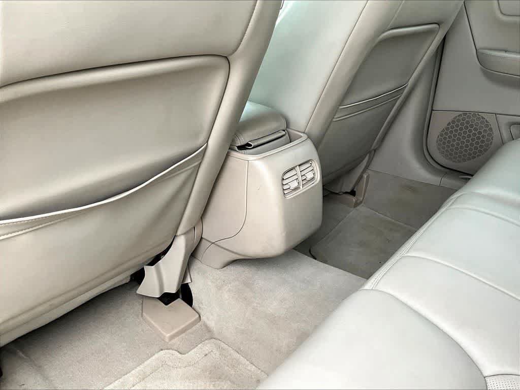 Used 2008 Cadillac DTS FWD image 12