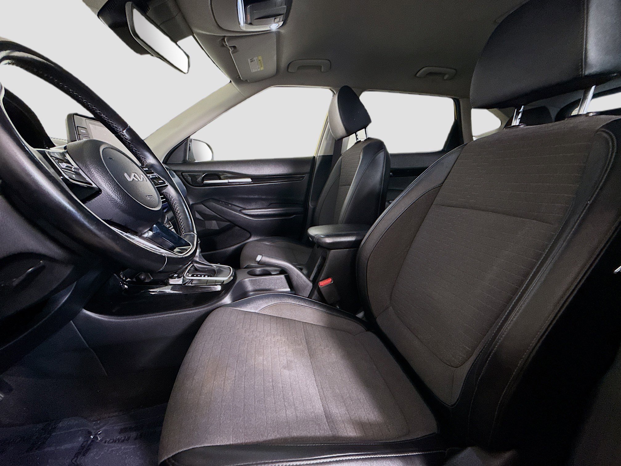 Used 2023 Kia Seltos S FWD image 22