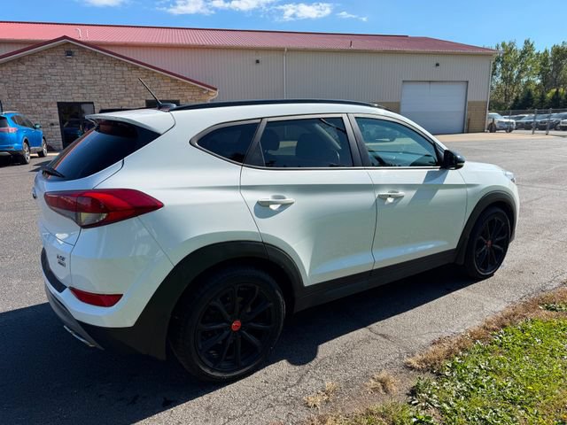Used 2017 Hyundai Tucson Night AWD/4WD image 4