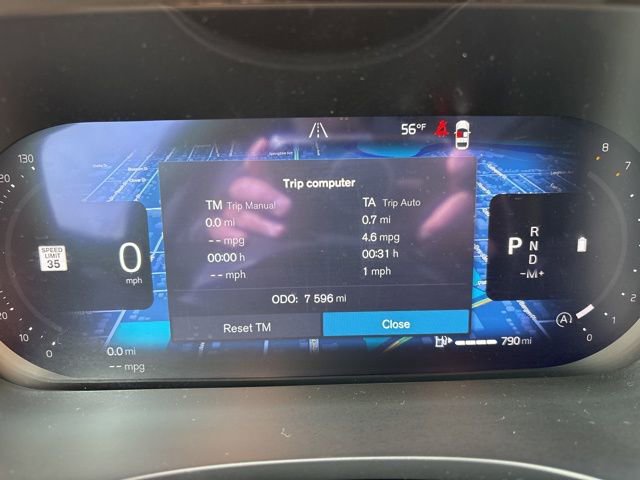 Used 2025 Volvo XC60 B5 Plus AWD/4WD image 27