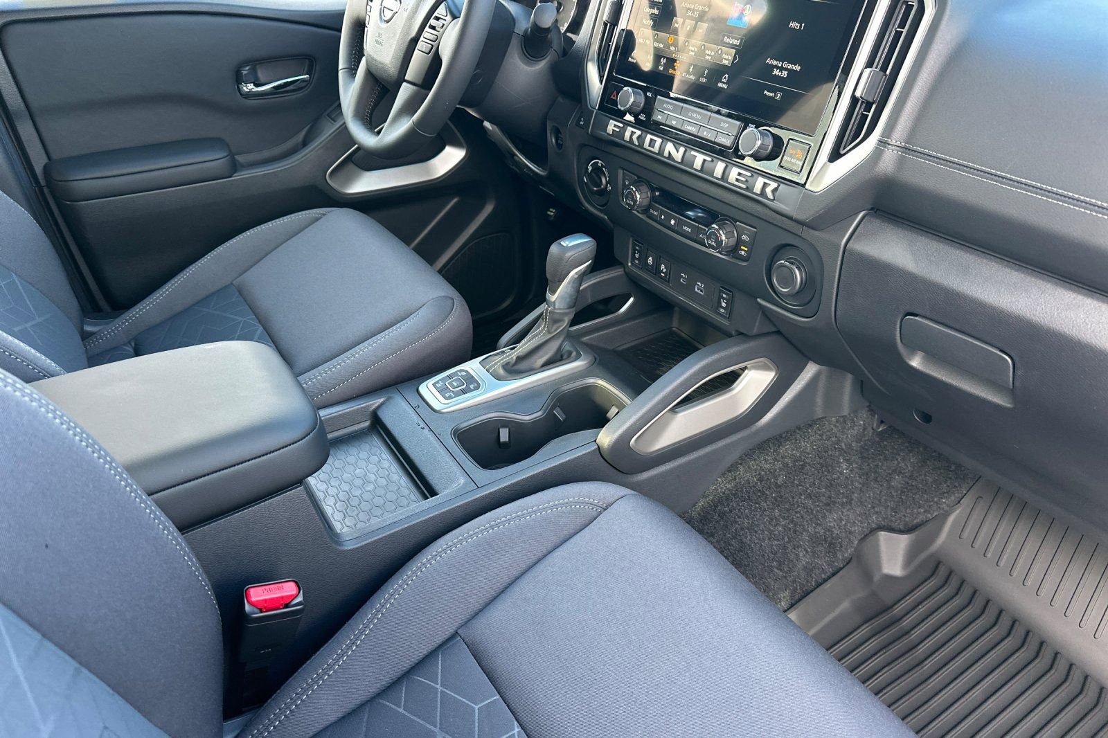 New 2026 Nissan Frontier SV AWD/4WD image 18