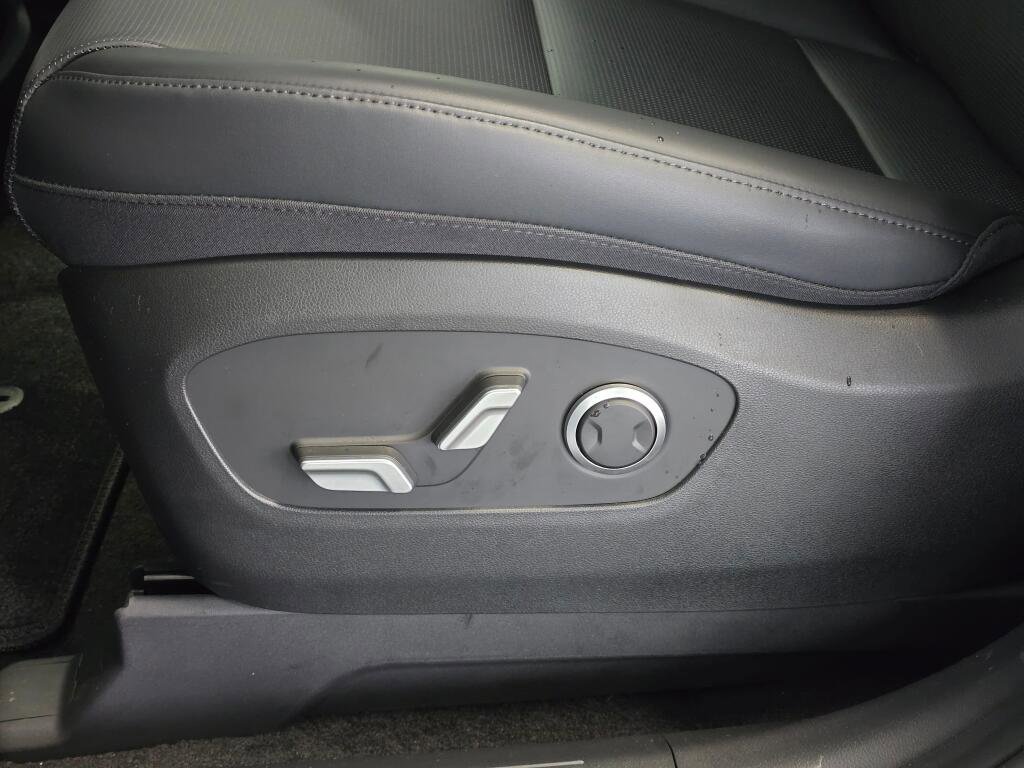 New 2026 Hyundai Ioniq 9 SEL AWD/4WD image 18