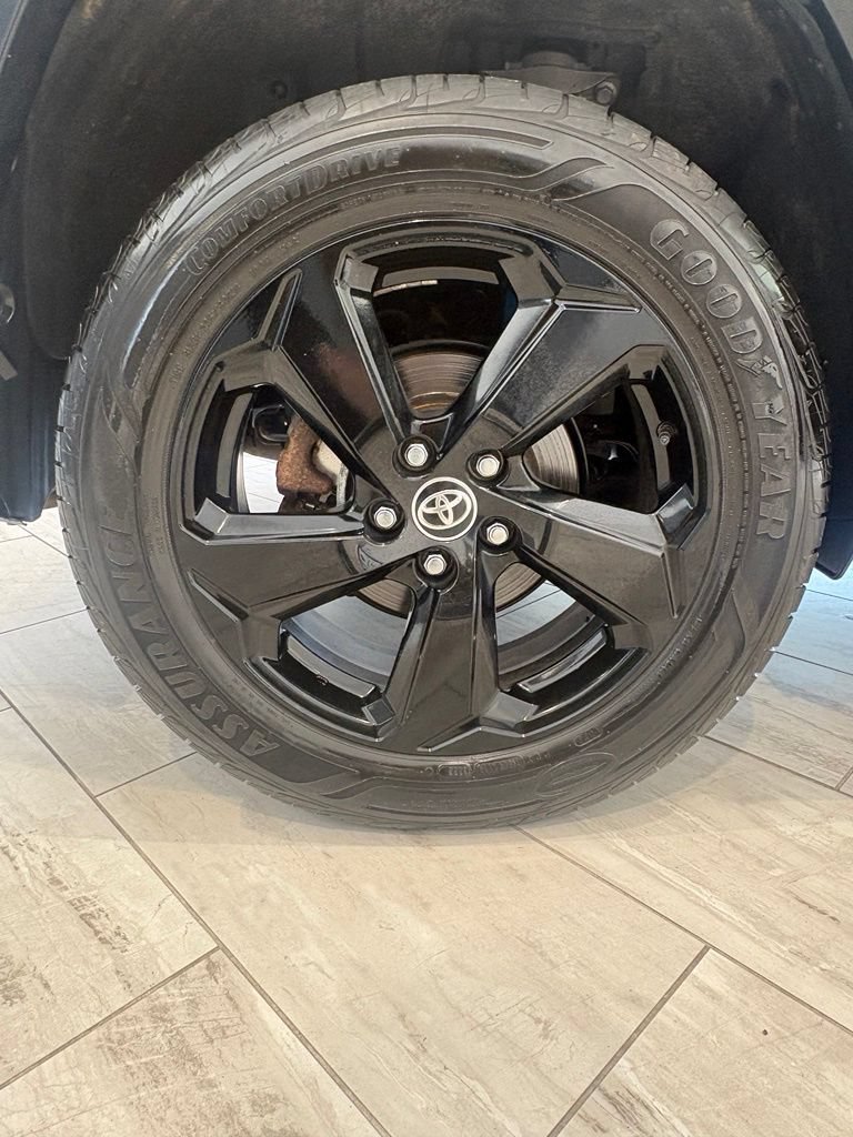 Used 2020 Toyota RAV4 XSE AWD/4WD image 11