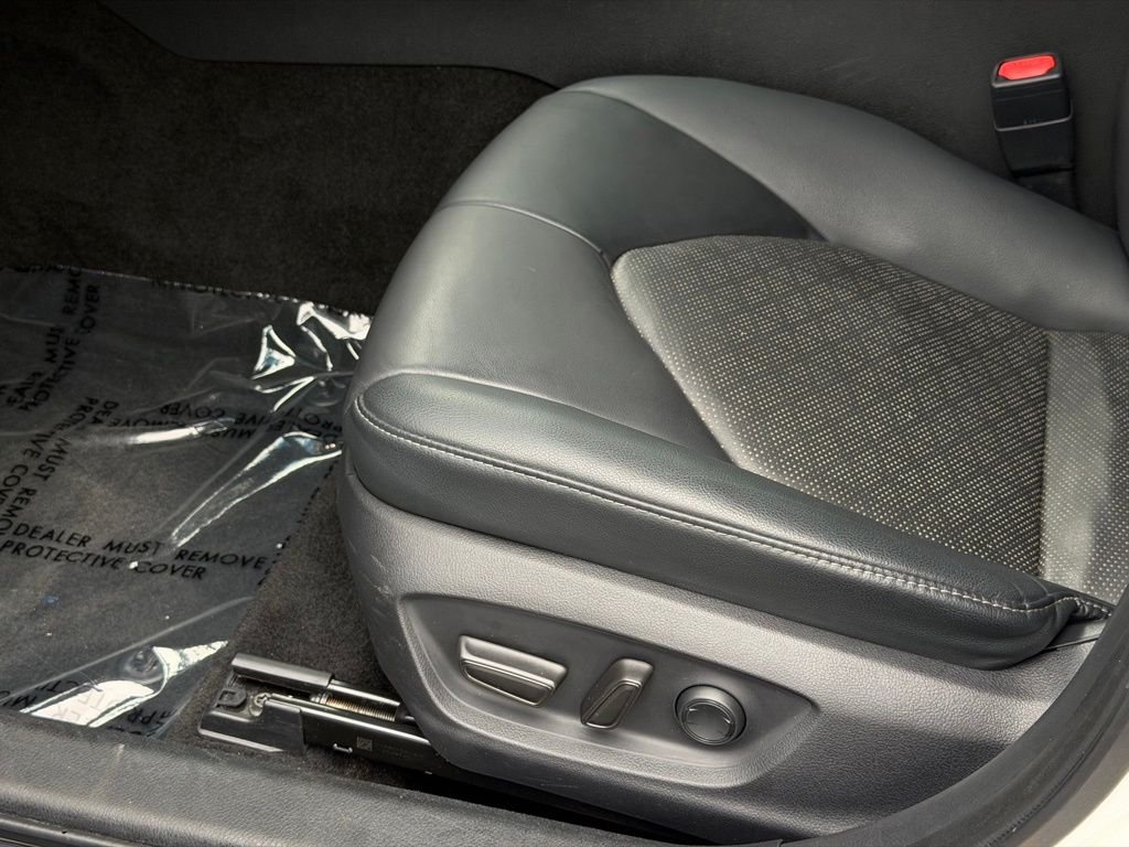 Used 2019 Toyota Camry XSE FWD image 17
