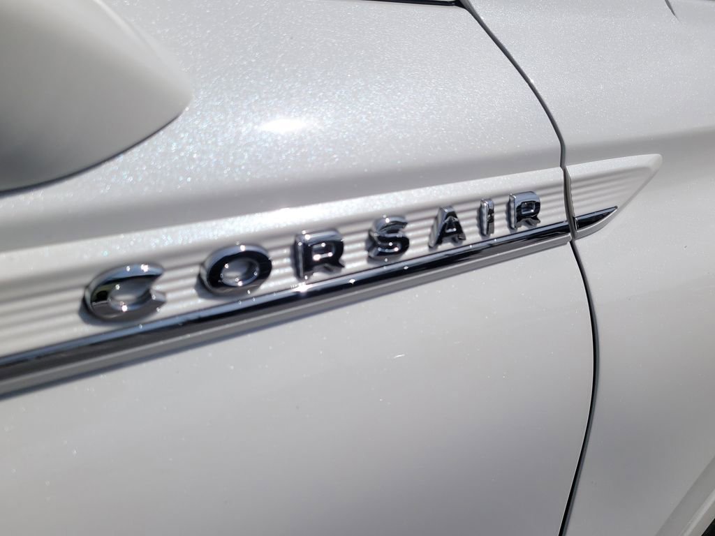 Certified 2022 Lincoln Corsair Reserve w/ Equipment Group 201A image 6