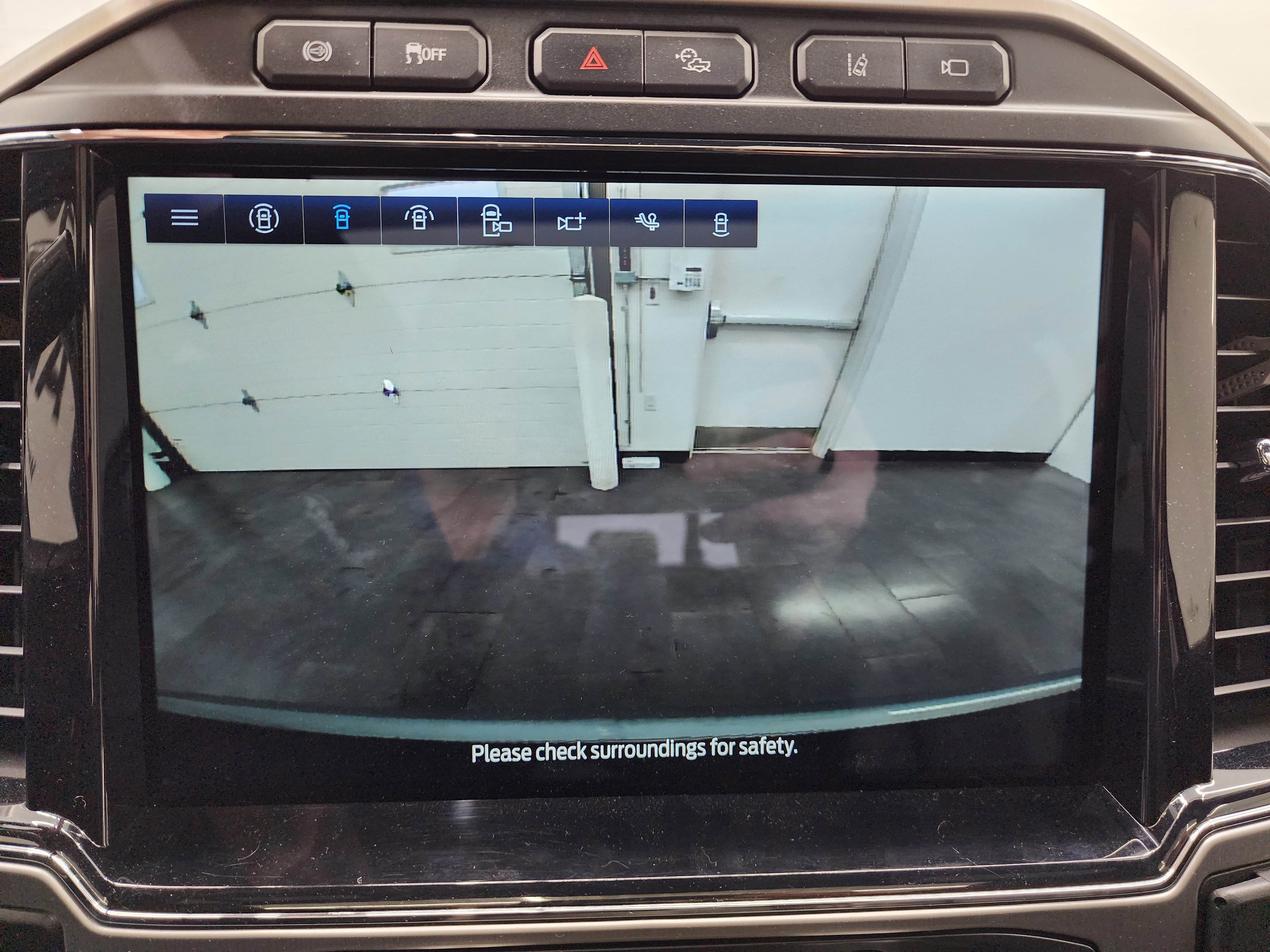 Used 2022 Ford F250 Platinum w/ Tremor Off-Road Package image 65