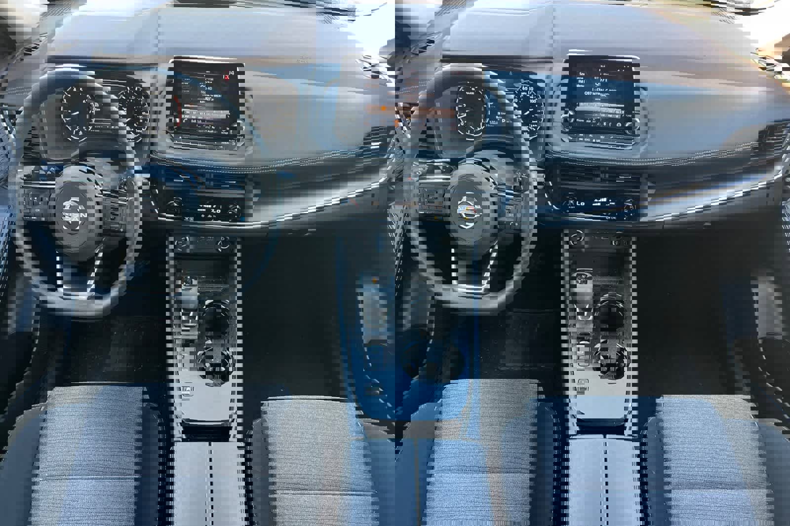 Certified 2023 Nissan Rogue SV image 4