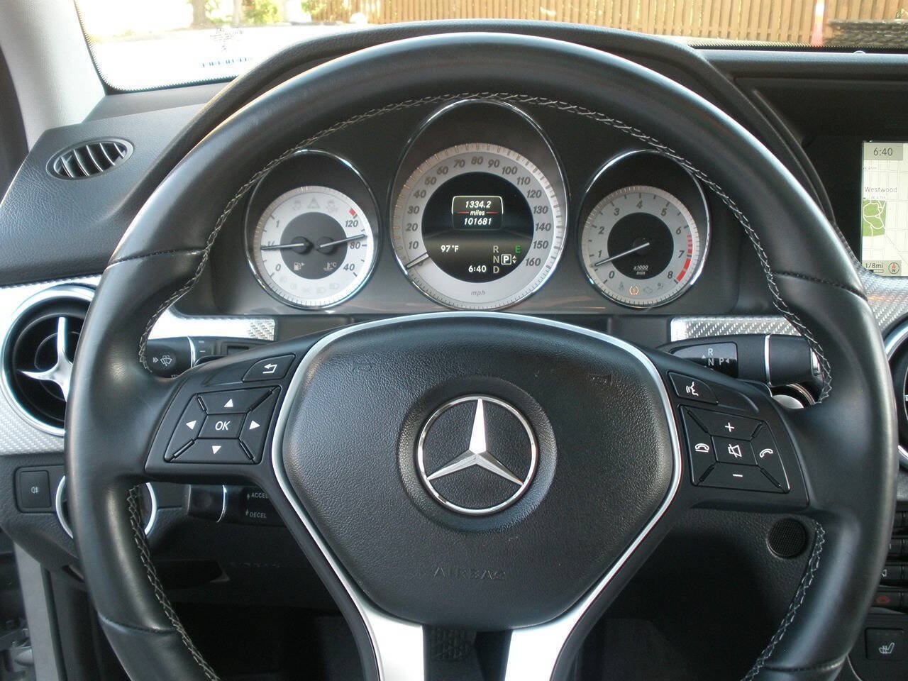 Used 2015 Mercedes-Benz GLK 350 4MATIC image 38