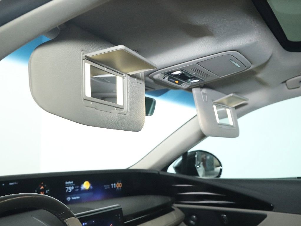 Used 2024 Lincoln Nautilus Premier w/ Equipment Group 102A image 21