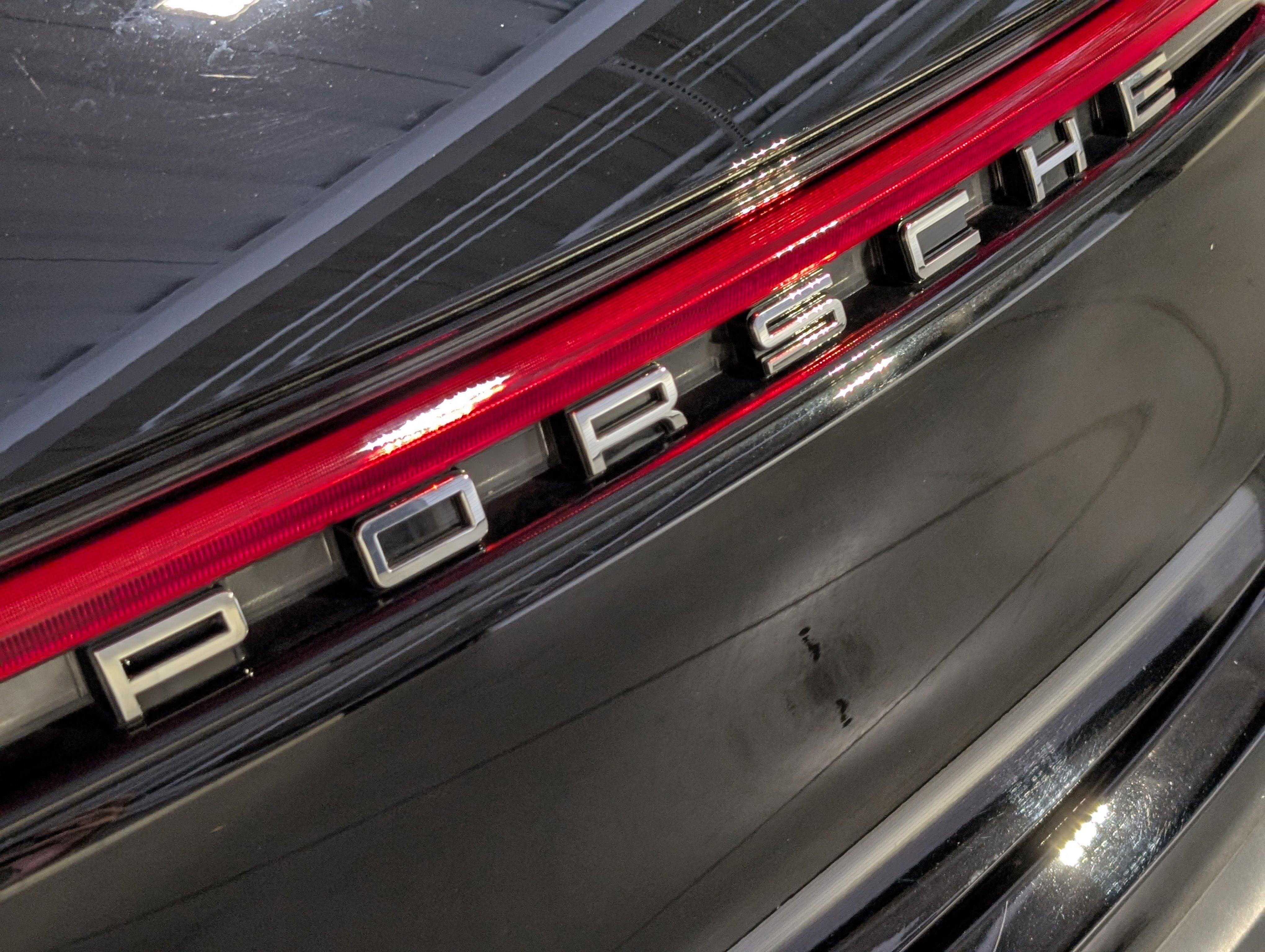 Used 2024 Porsche Macan image 16