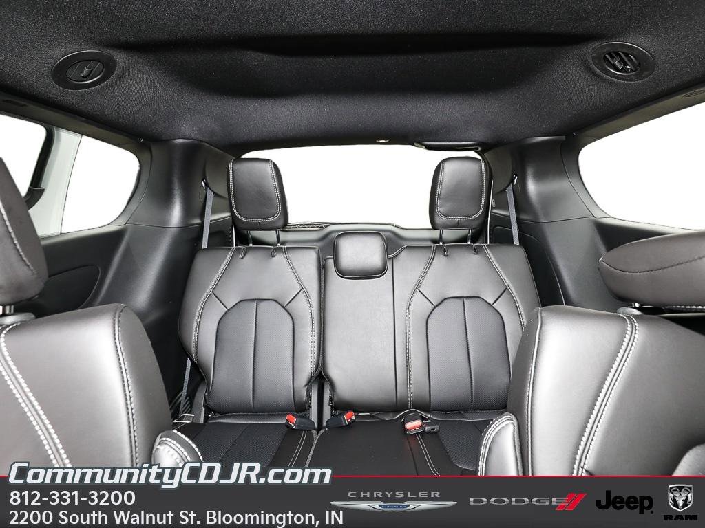 New 2026 Chrysler Voyager LX FWD image 21