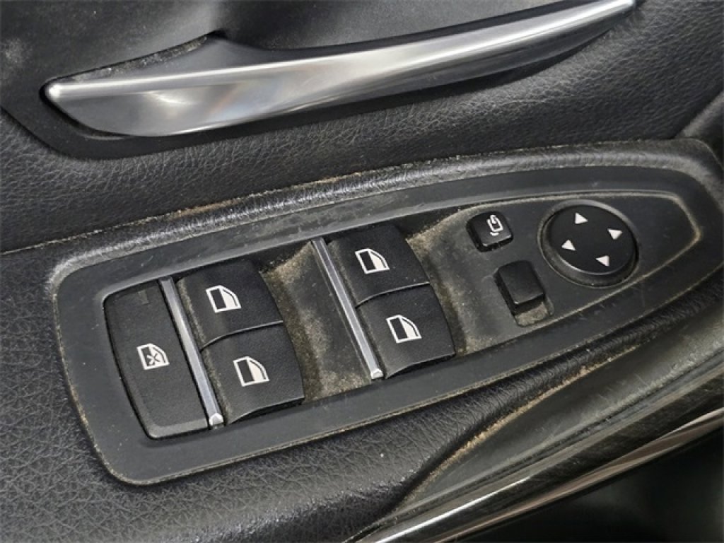 Used 2016 BMW 328i xDrive Sedan AWD/4WD image 24