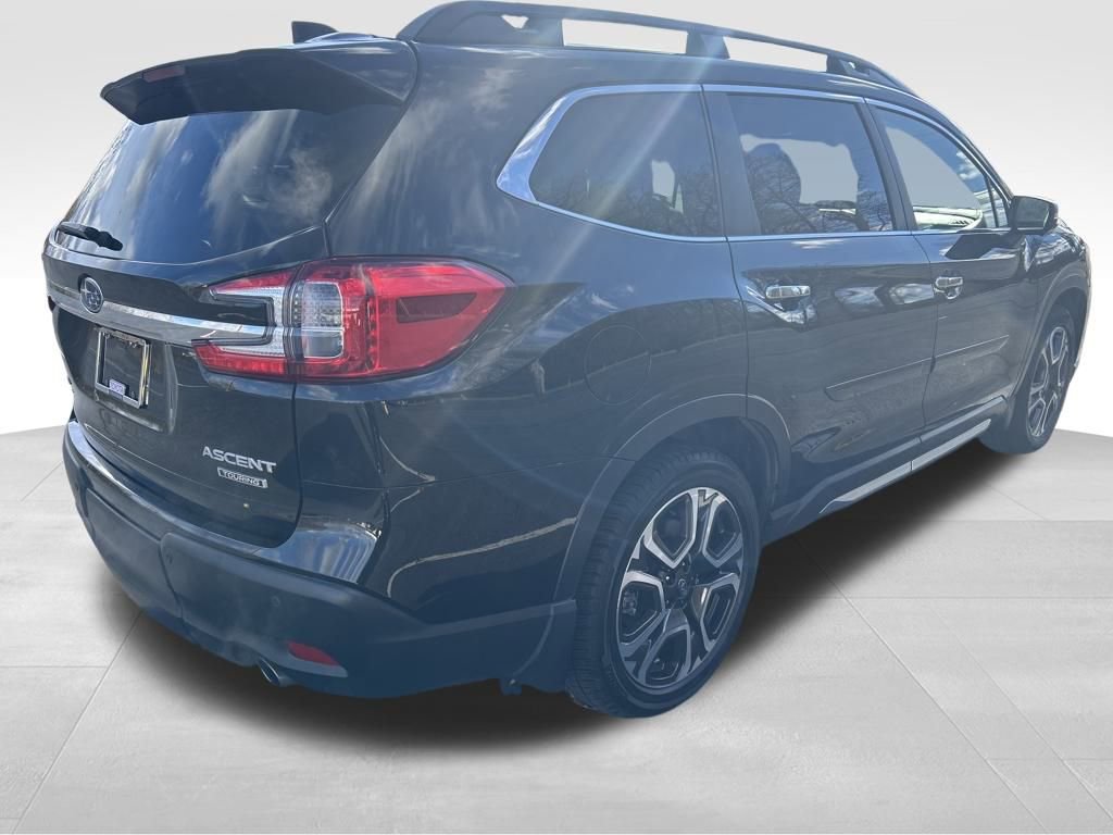 Used 2023 Subaru Ascent Touring image 5