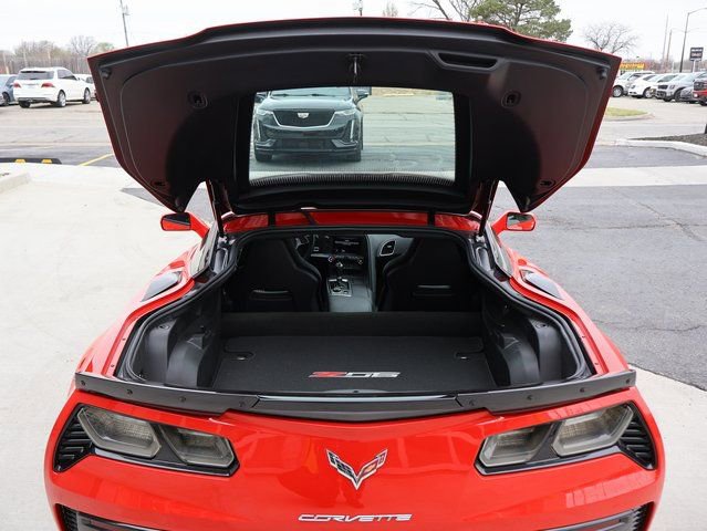 Used 2016 Chevrolet Corvette Z06 w/ 2LZ Preferred Equipment Group image 28
