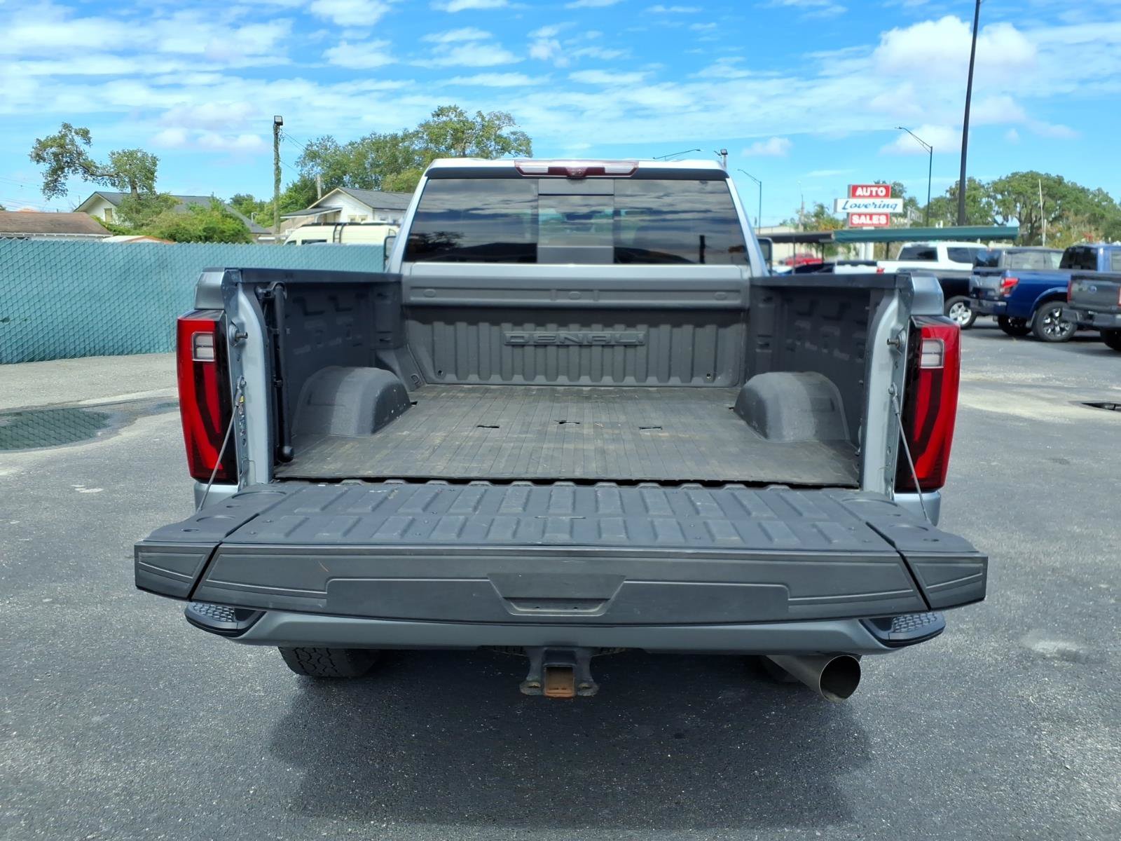 Used 2024 GMC Sierra 2500 Denali Ultimate AWD/4WD image 18
