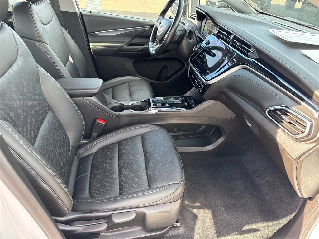Used 2023 Chevrolet Bolt LT image 15