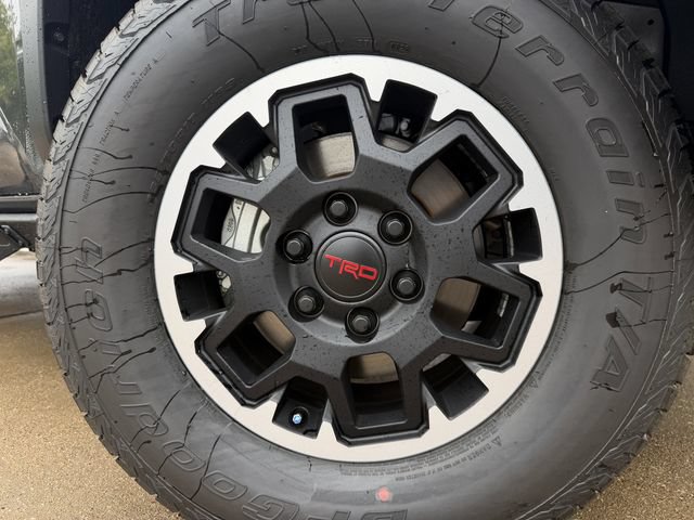New 2026 Toyota Tacoma TRD Off-Road AWD/4WD image 9